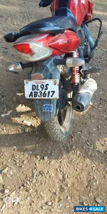 Red TVS Apache RTR 160