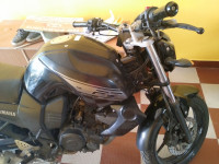 Black Yamaha FZ16