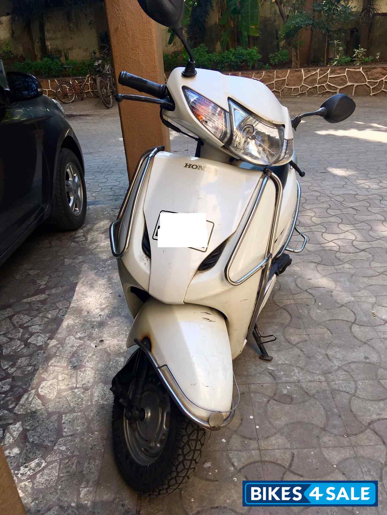 White Honda Activa White Honda Activa