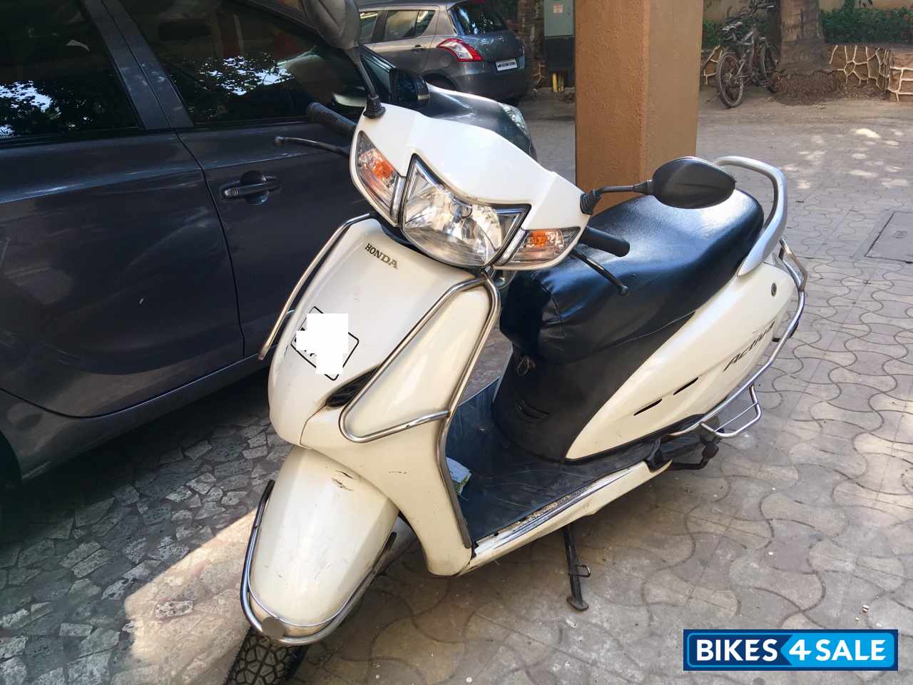 White Honda Activa White Honda Activa