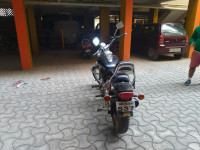 Black Bajaj Avenger 220 DTS-i