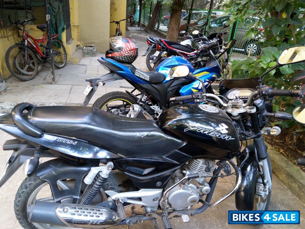 Black Bajaj Pulsar 150 DTSi