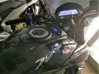 Matt Black Bajaj Dominar 400 Disc