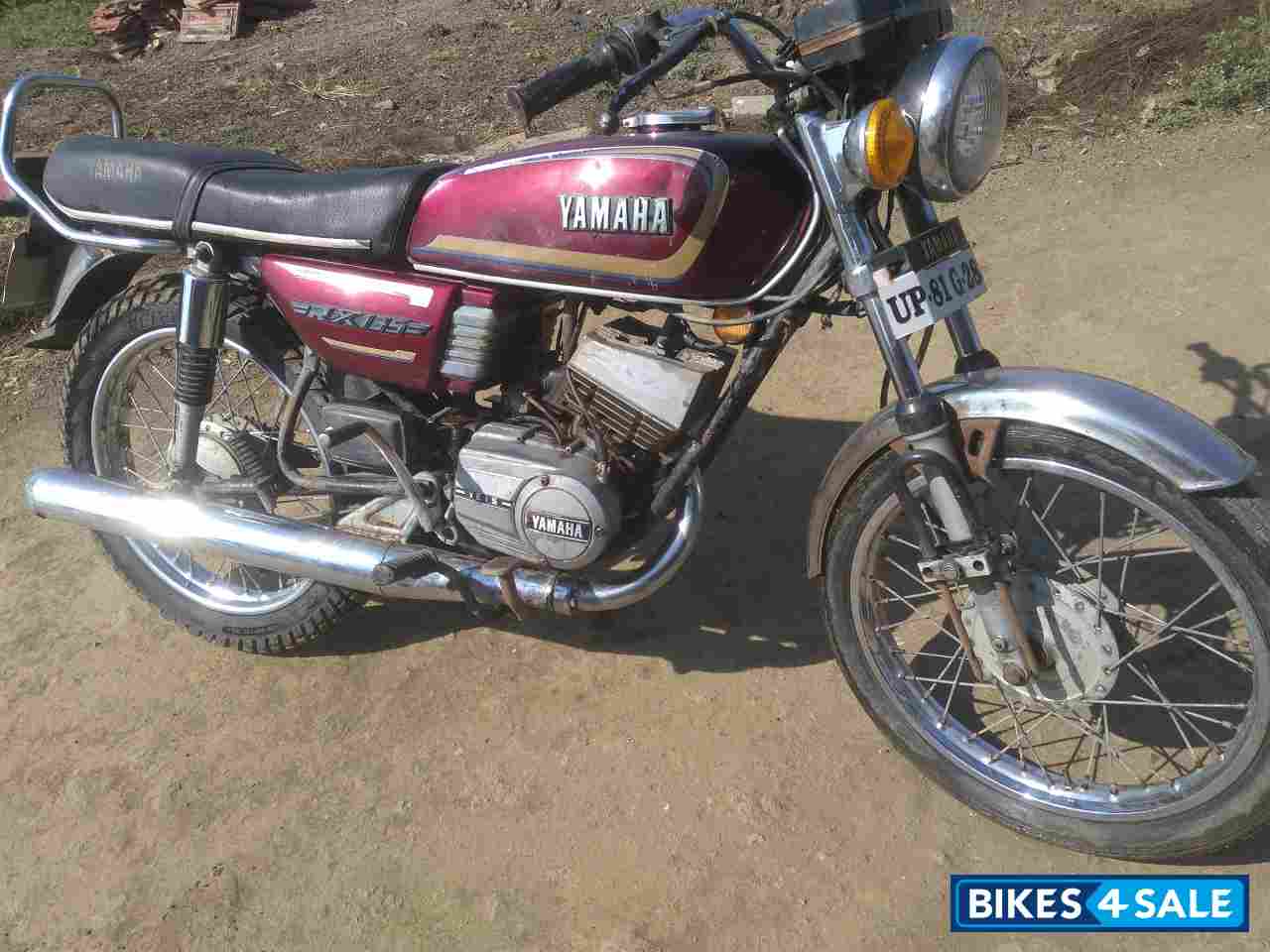 Maroon Yamaha RX 135 Maroon Yamaha RX 135