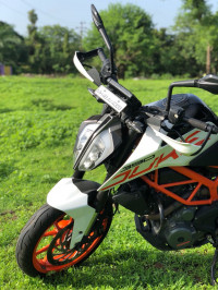 White KTM Duke 390