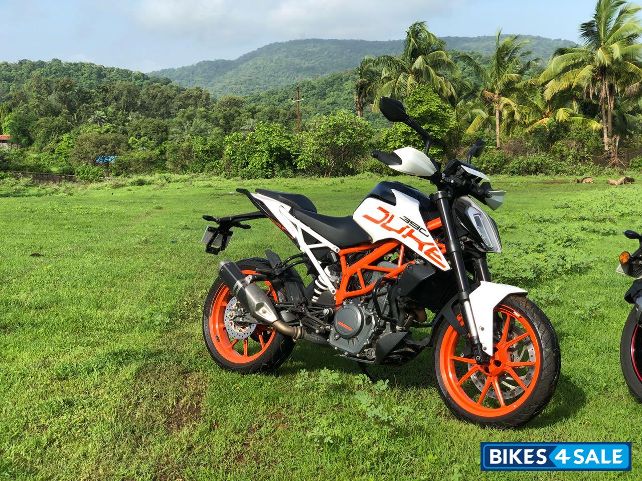 White KTM Duke 390