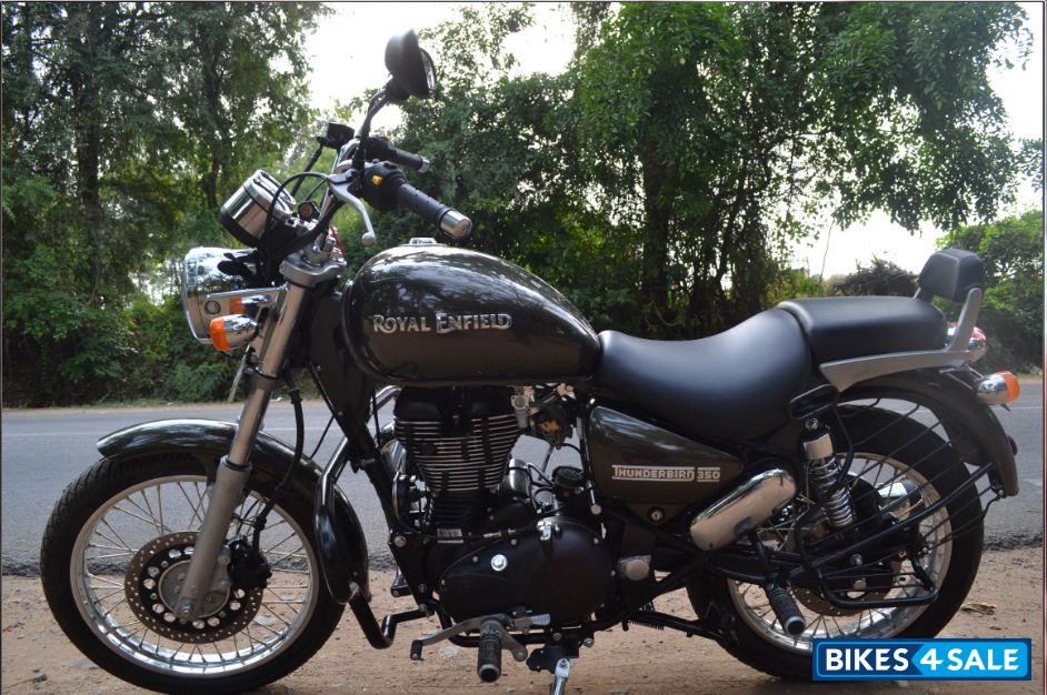 Used 2015 model Royal Enfield Thunderbird 350 for sale in Bangalore. ID  202165. Lightning colour - Bikes4Sale