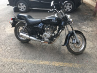 Black Bajaj Avenger 220 DTS-i