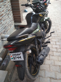 Yamaha SZ-RR 2016 Model