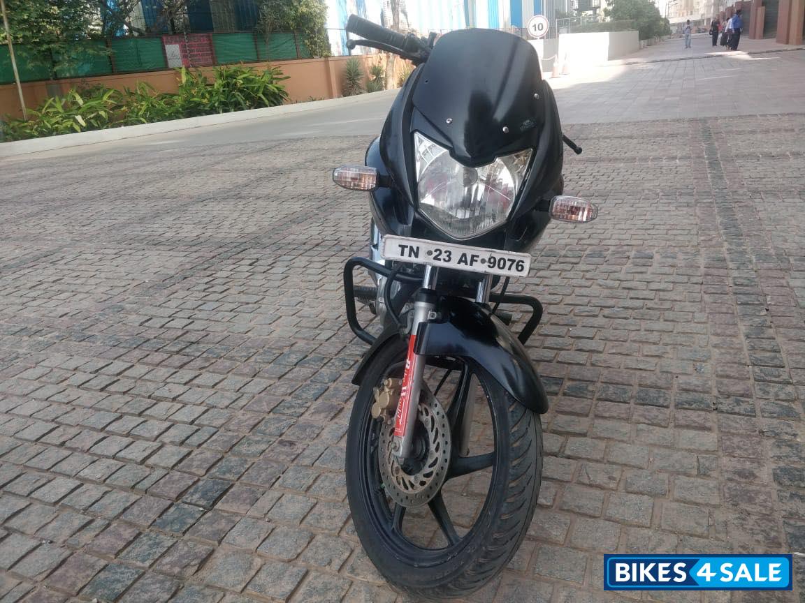 Black Honda CBF Stunner