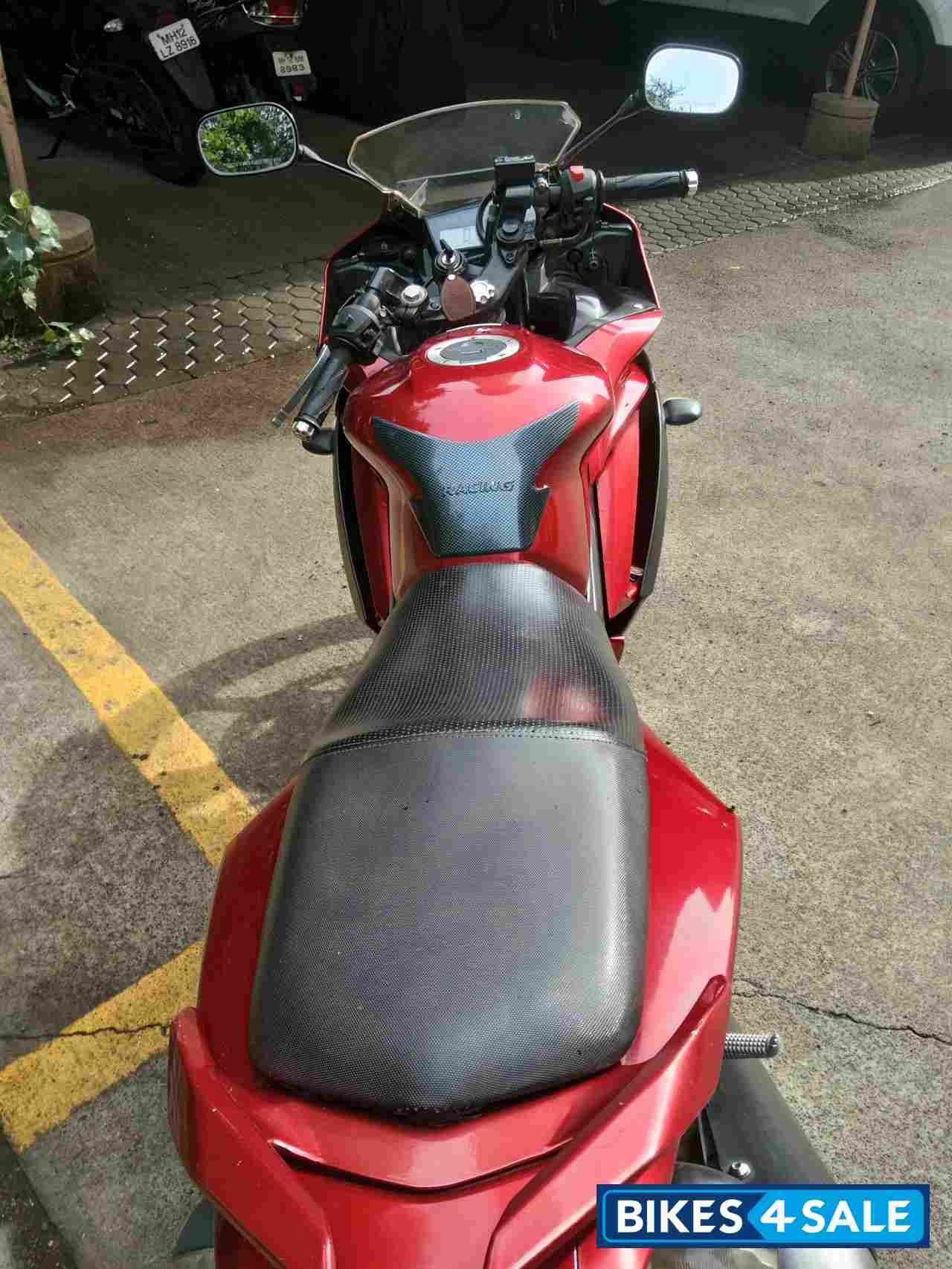 Red Yamaha YZF R15