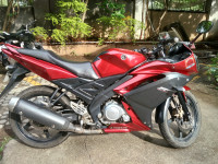 Red Yamaha YZF R15