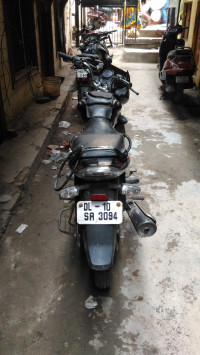 Black Bajaj Discover 100 DTS-Si