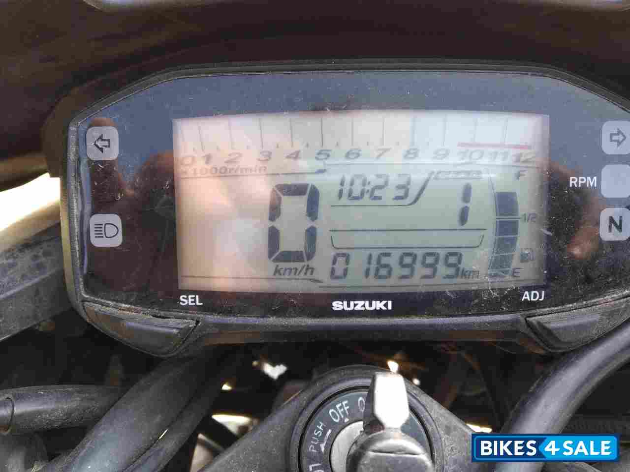 Black Suzuki Gixxer 150