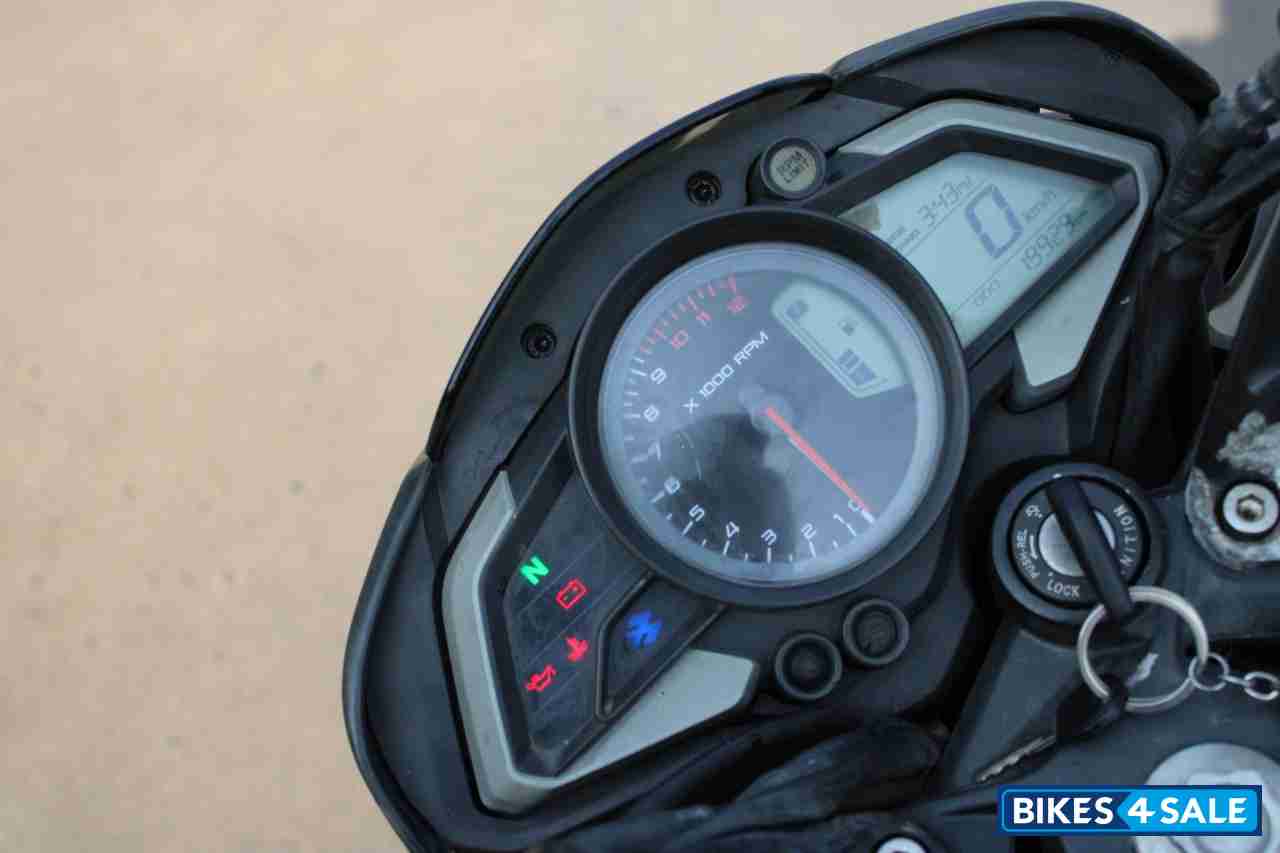 Bajaj Pulsar 200 NS ABS