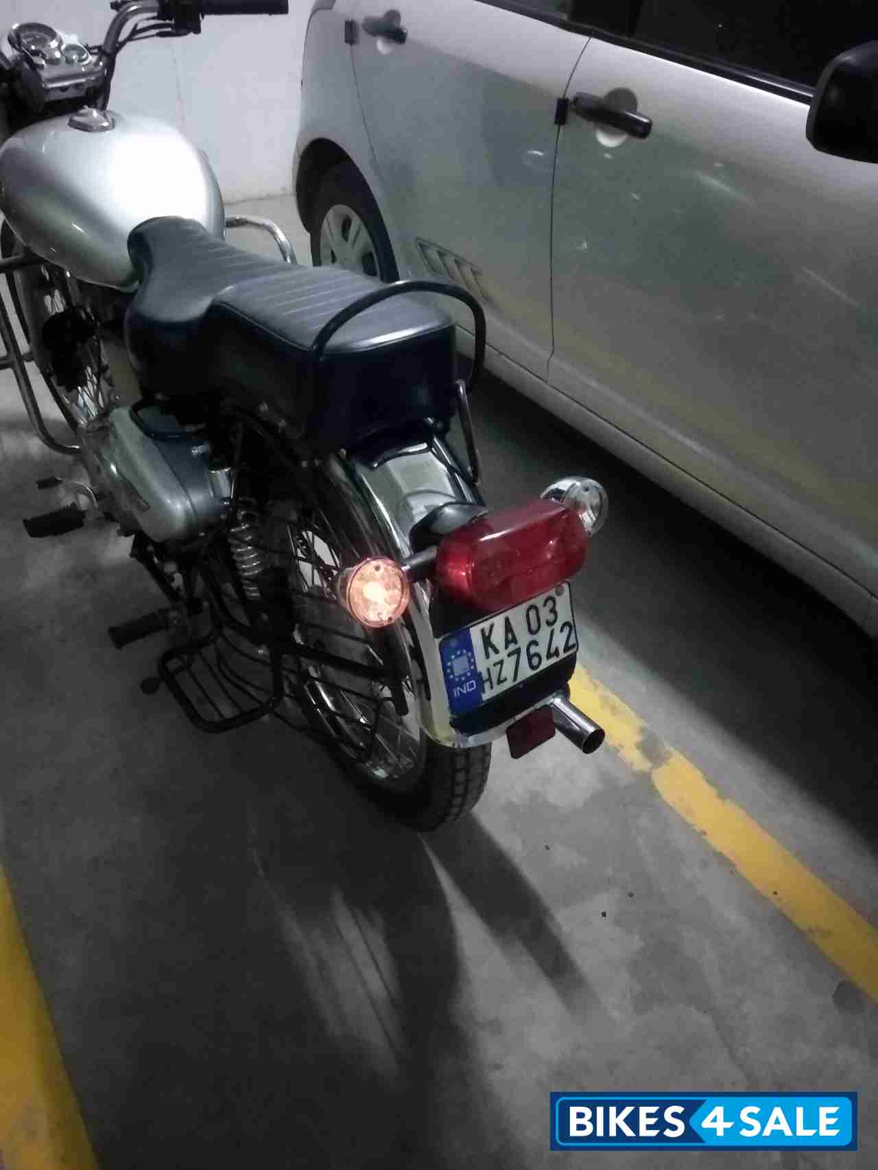 Silver Royal Enfield Bullet Electra Twinspark