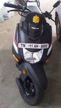 Black Honda CLIQ