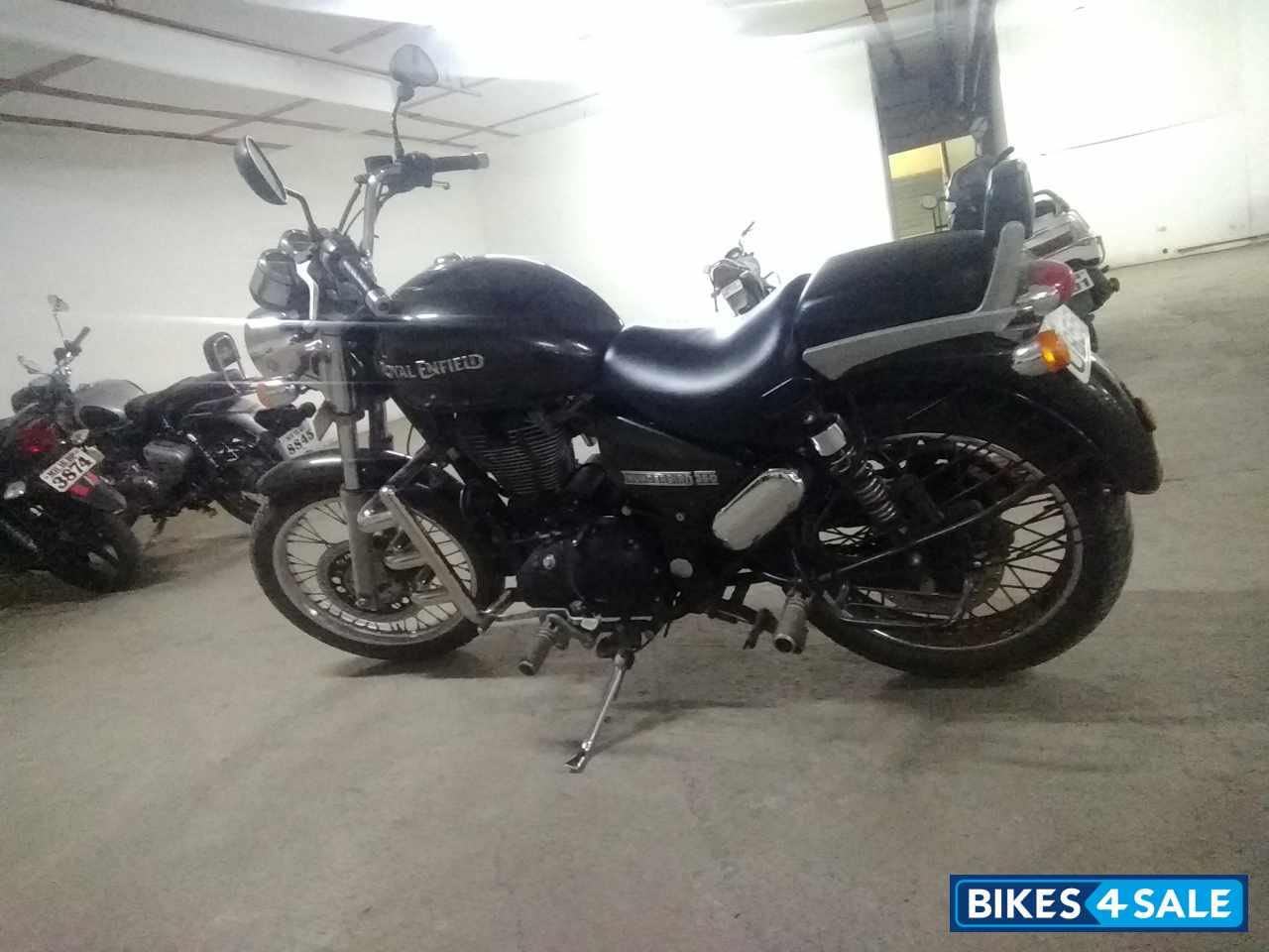 Lightning Royal Enfield Thunderbird 350 Lightning Royal Enfield Thunderbird 350