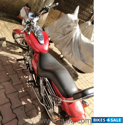 Bajaj Avenger 220 DTS-i