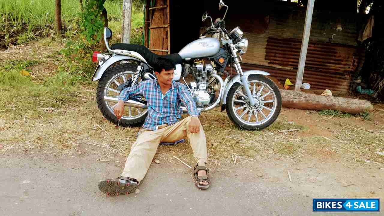 Silver Royal Enfield Thunderbird TwinSpark 350