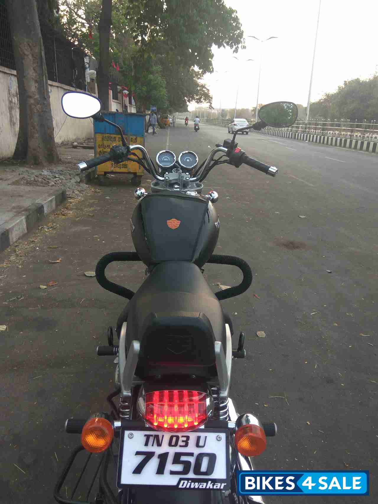 Matte Black Royal Enfield Thunderbird 350