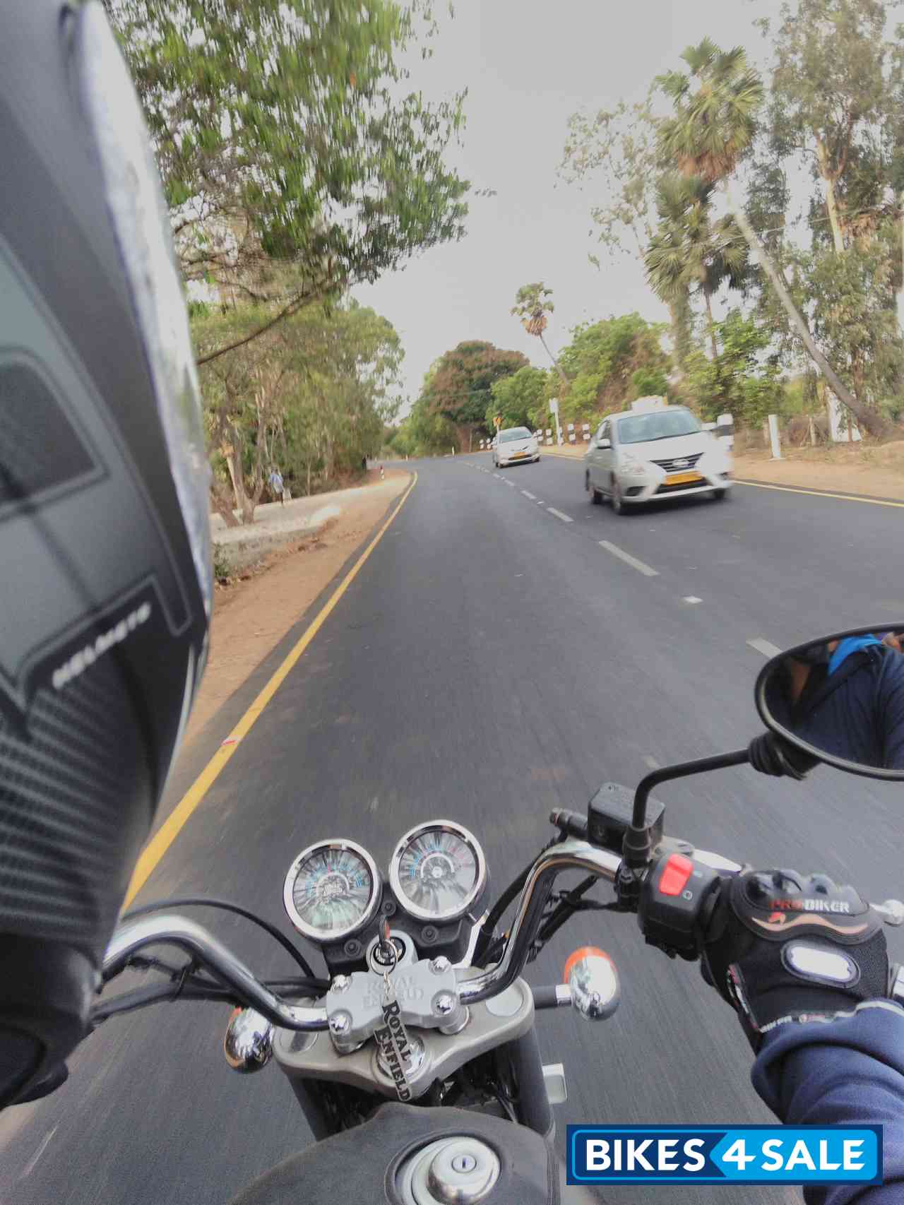 Matte Black Royal Enfield Thunderbird 350