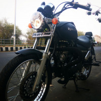 Matte Black Royal Enfield Thunderbird 350