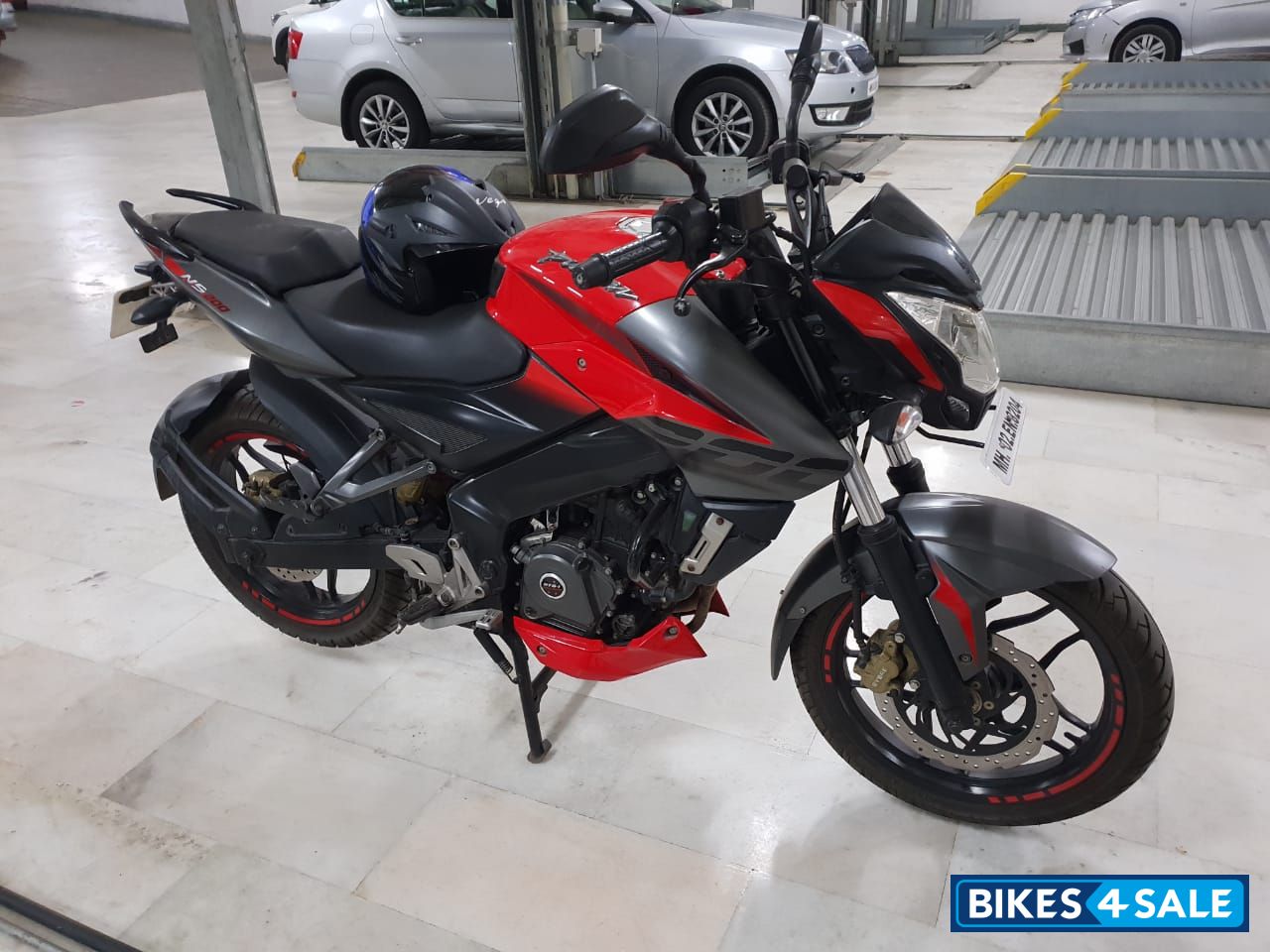 Bajaj Pulsar 200 NS Bajaj Pulsar 200 NS