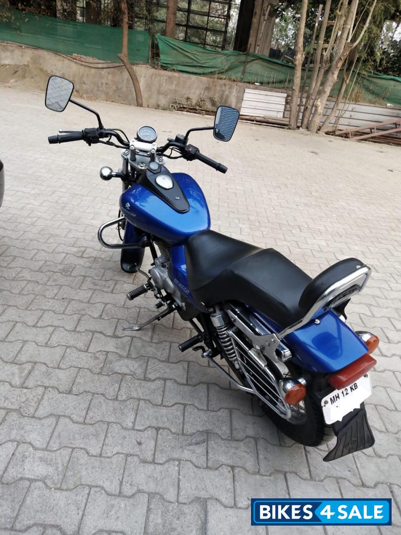 Bajaj Avenger 220 DTS-i