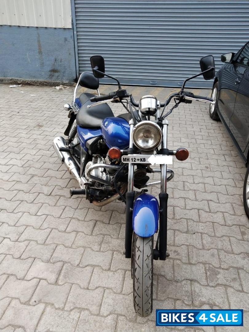 Bajaj Avenger 220 DTS-i