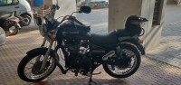 Black Royal Enfield Thunderbird 500