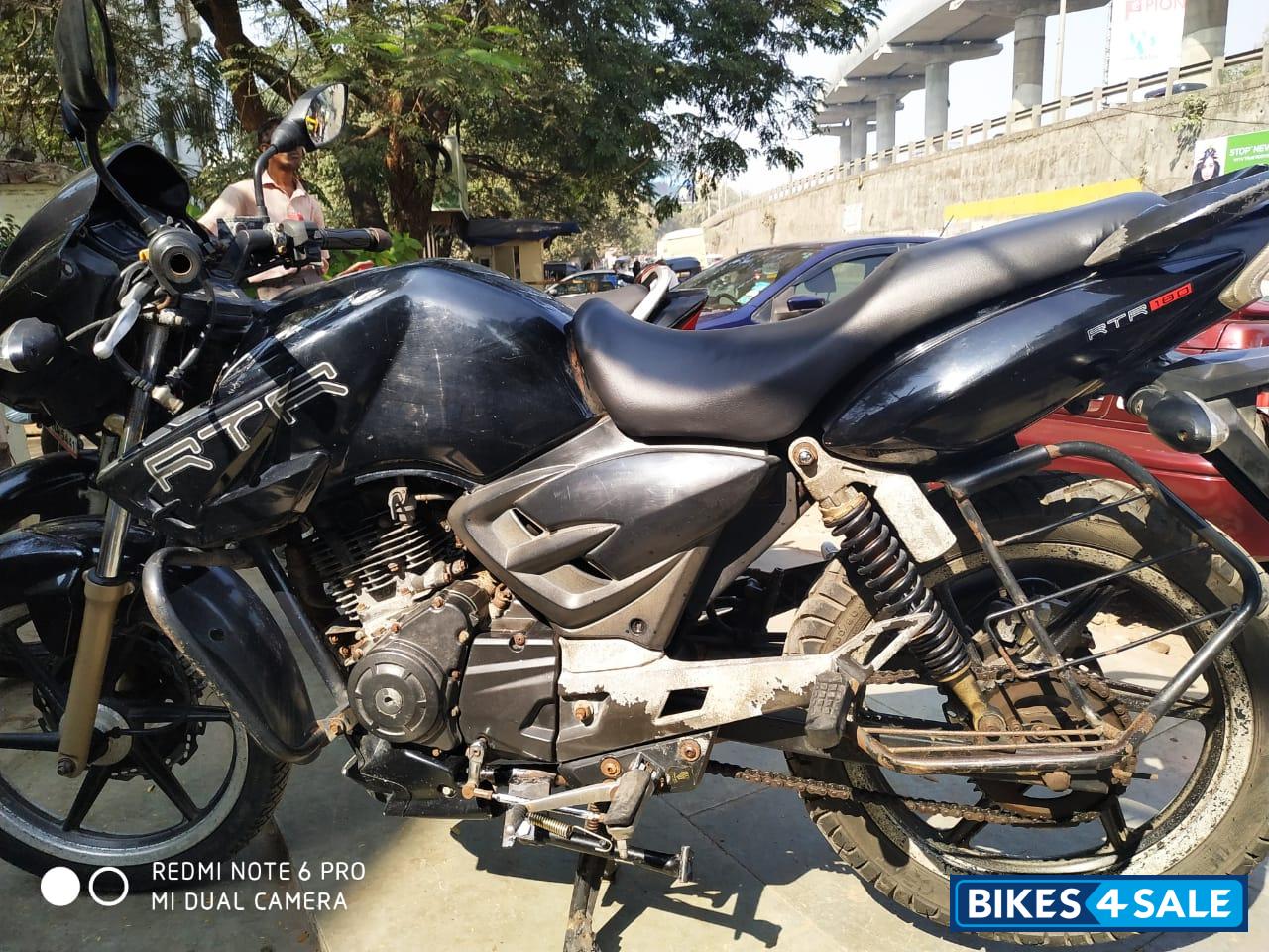 Black TVS Apache RTR 180