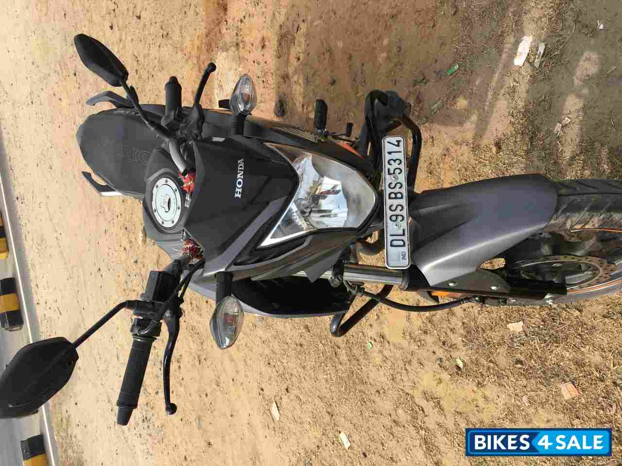 Honda CB Hornet 160R