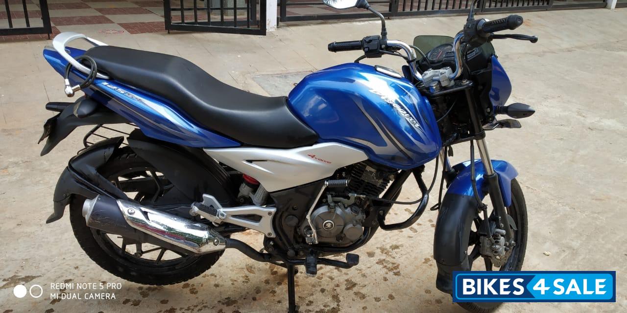 Blue Bajaj Discover 125 ST Blue Bajaj Discover 125 ST