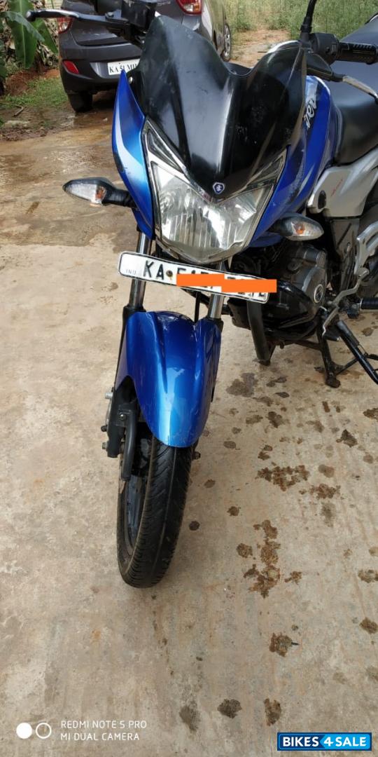Blue Bajaj Discover 125 ST Blue Bajaj Discover 125 ST