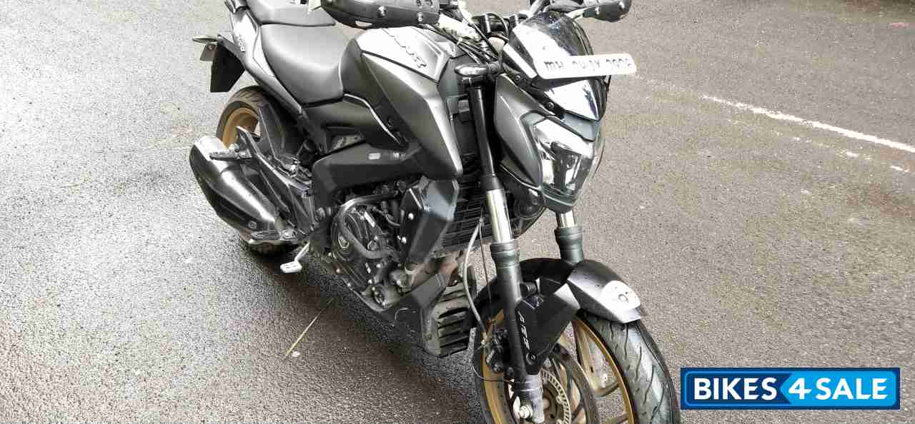 Bajaj Dominar 400