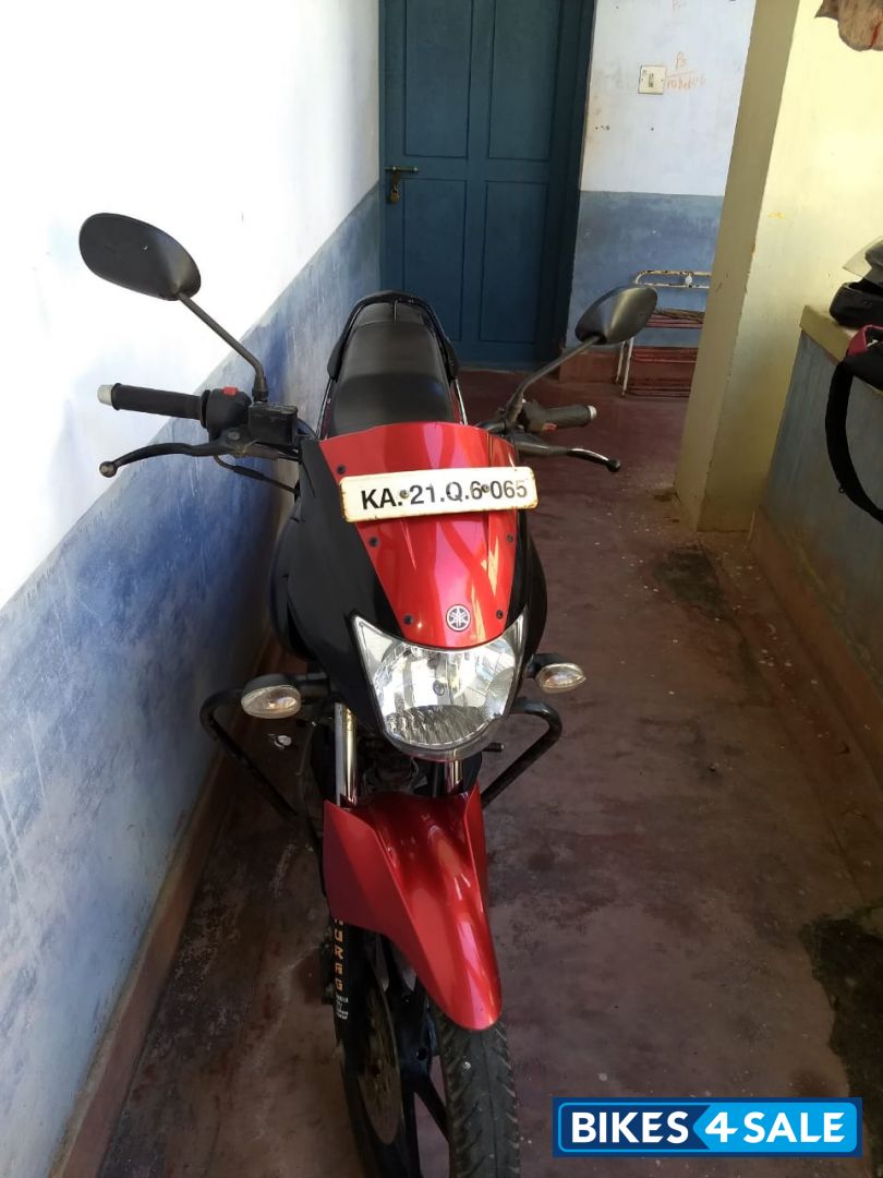 Black Red Yamaha SS125