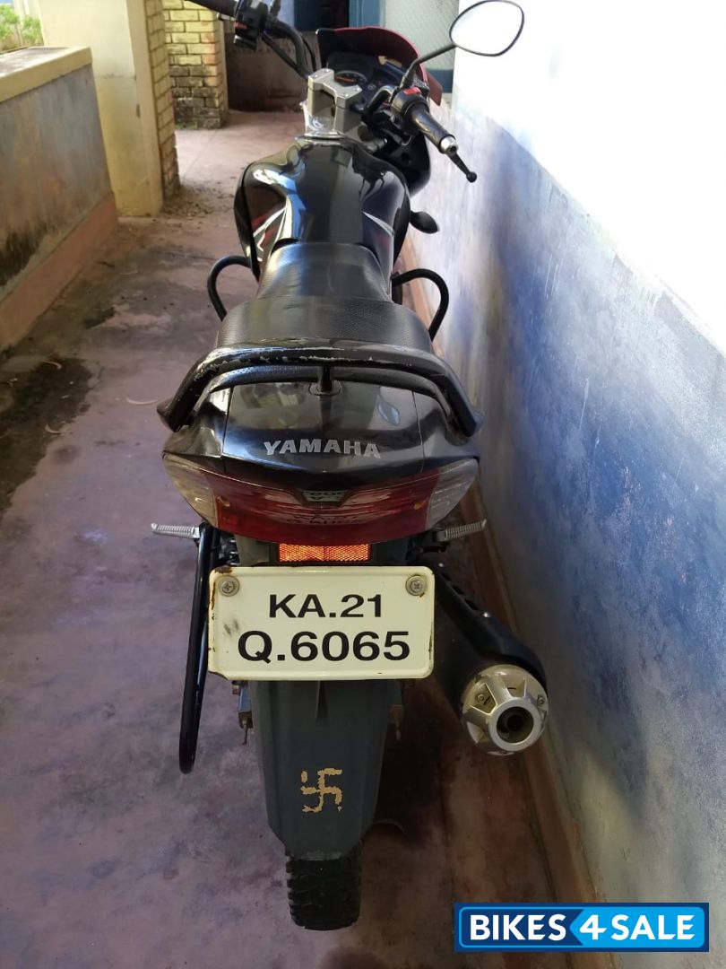 Black Red Yamaha SS125