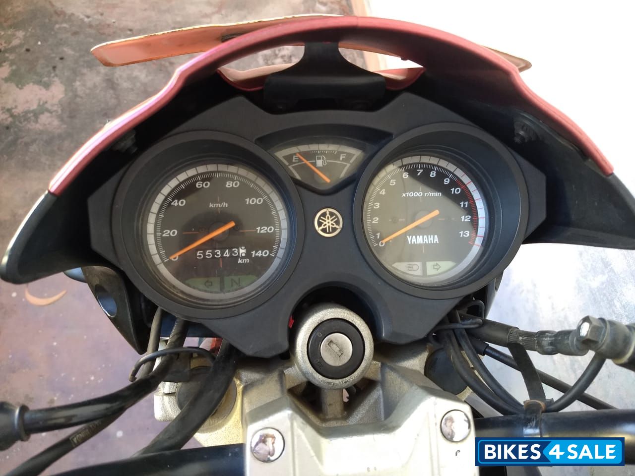 Black Red Yamaha SS125