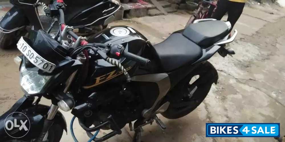 Yamaha FZ FI V2
