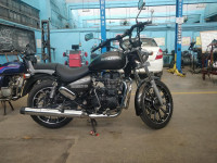 Lightening Royal Enfield Thunderbird 500