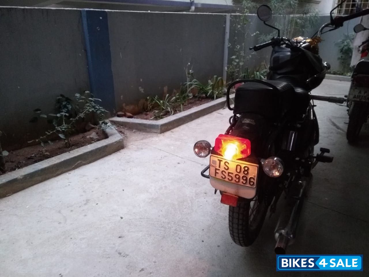 Royal Enfield Bullet Standard 350 Royal Enfield Bullet Standard 350