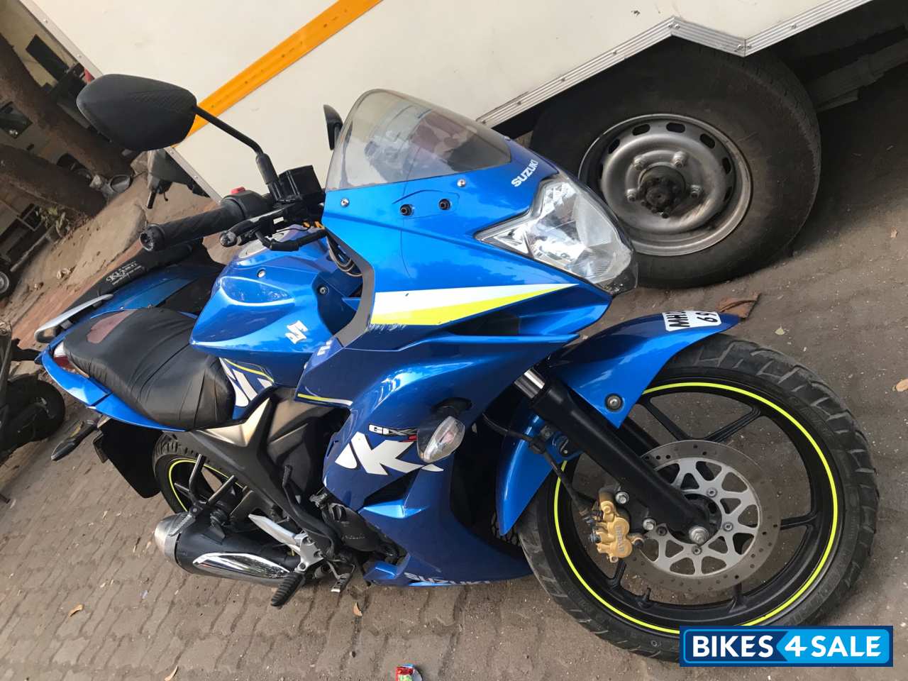 Suzuki Gixxer SF