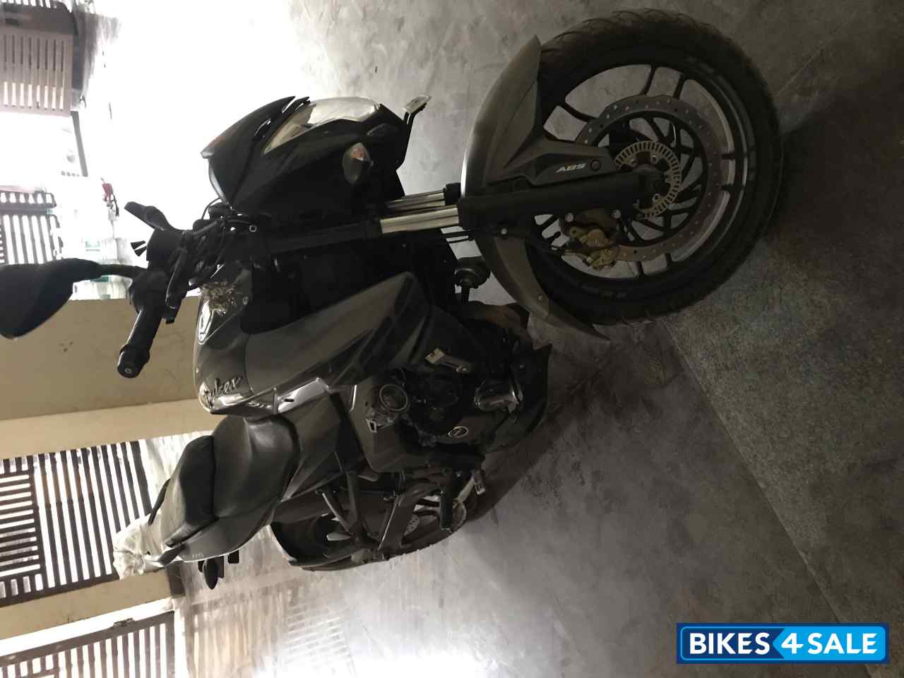 Bajaj Pulsar 200 NS ABS