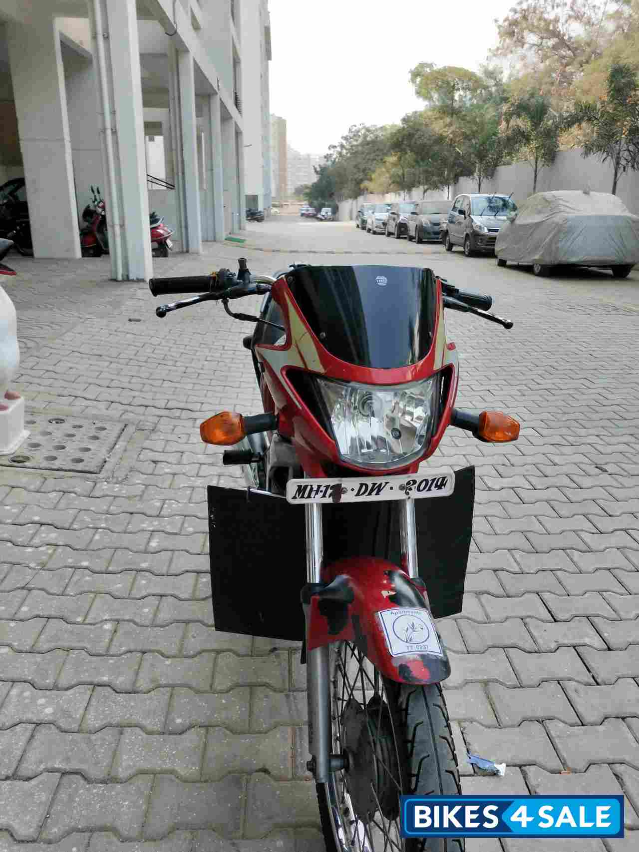 Red Hero Glamour 125
