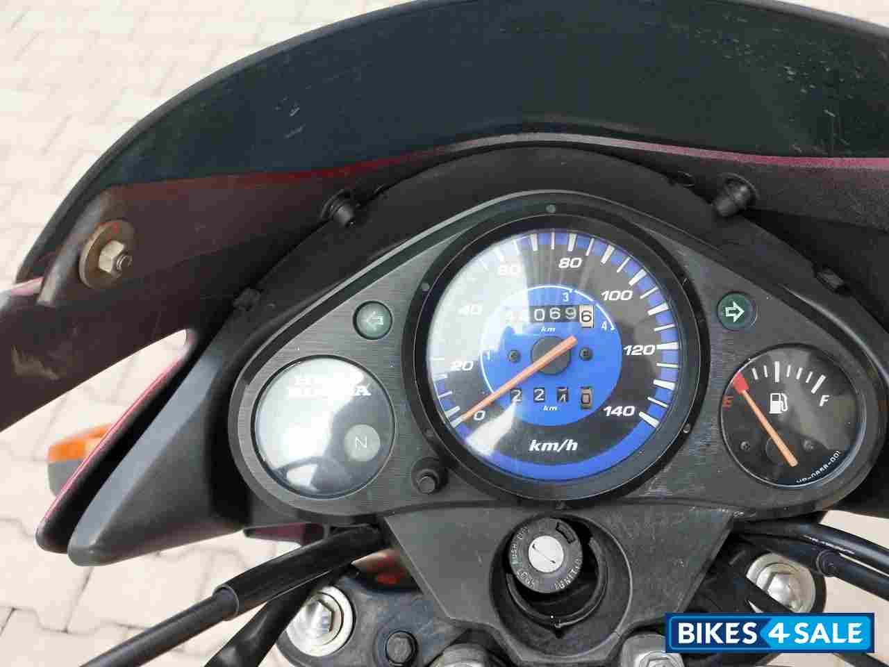 Red Hero Glamour 125