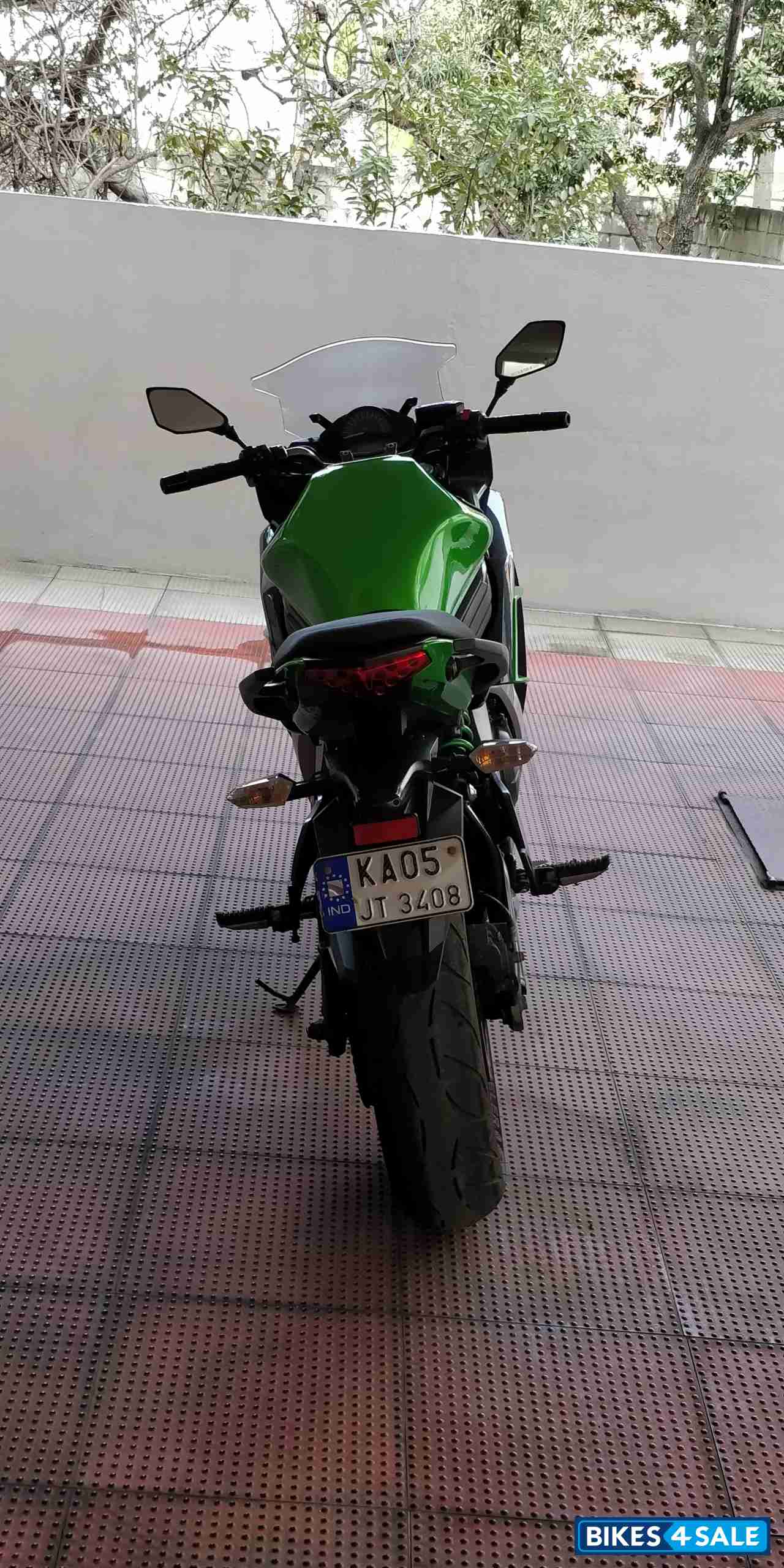 Green Kawasaki Ninja 650R
