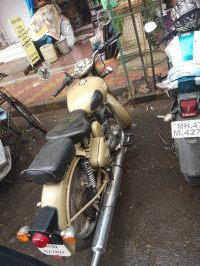 Classic Royal Enfield Classic Desert Storm