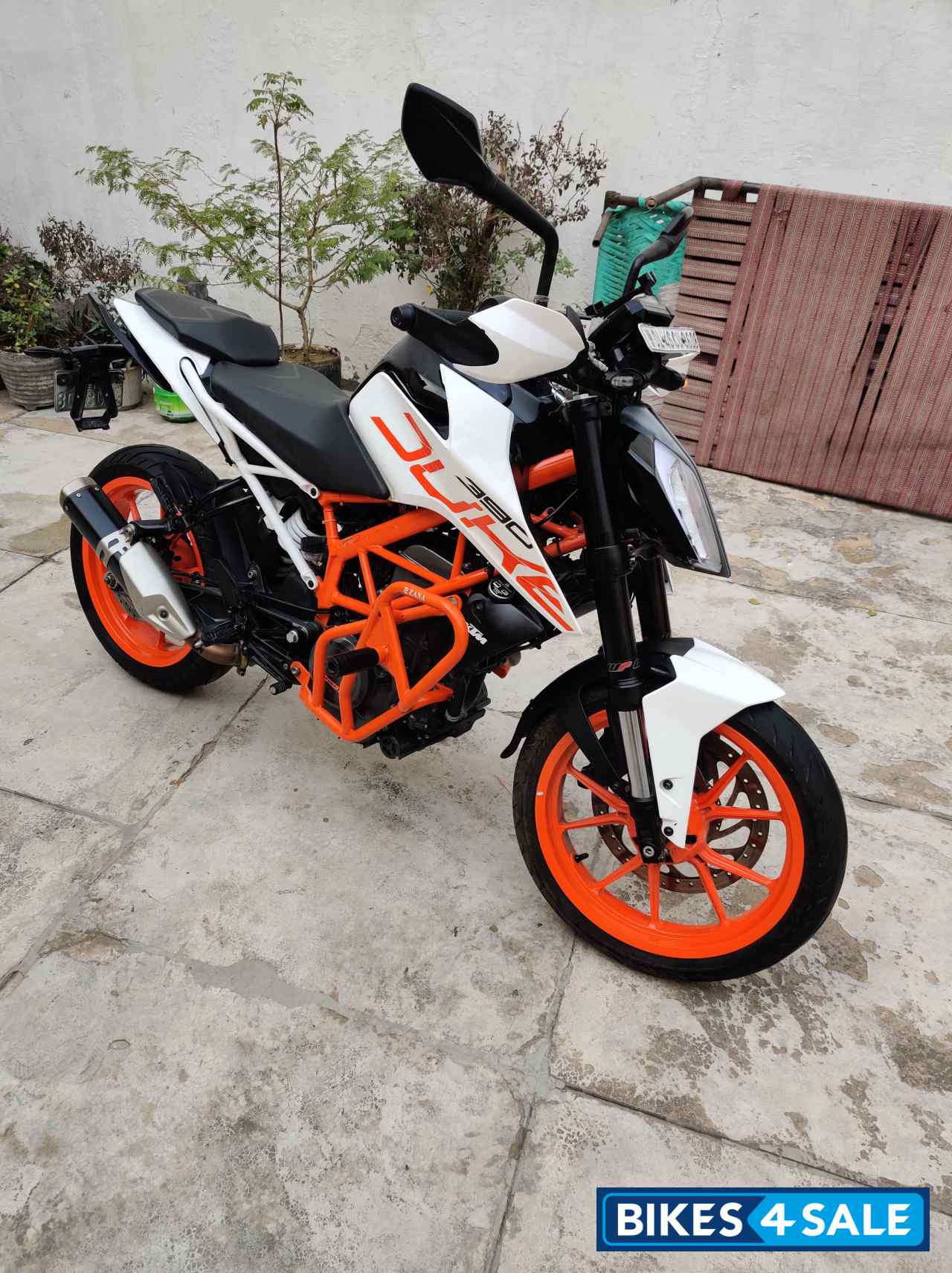 White KTM Duke 390