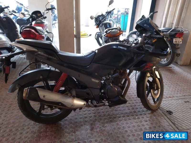 Black Hero Karizma R